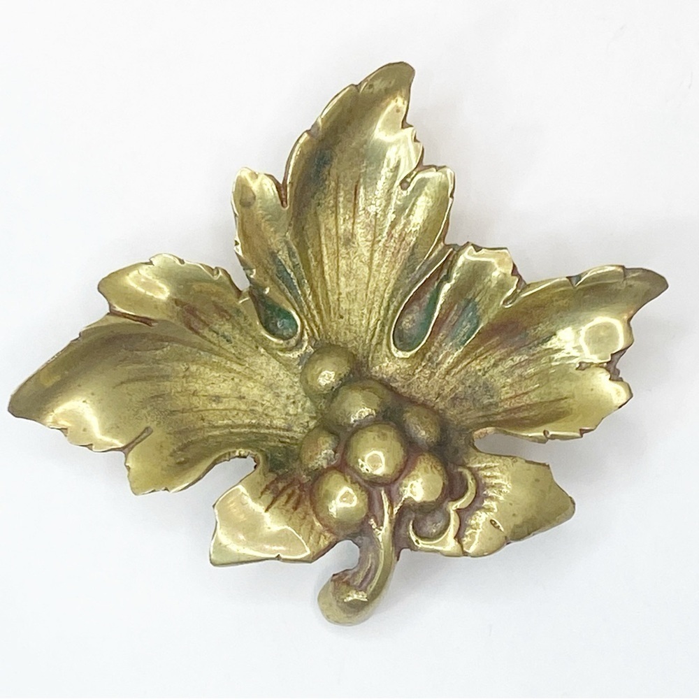 Vintage Solid Brass Gold Grape Leaf Footed Ashtray/Trinket Dish Autumn MCM